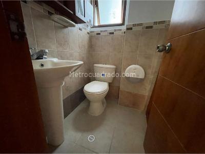 Casa de 5 alcobas en arriendo en La Aurora, Bucaramanga, 544 m² · foto 9 de 14