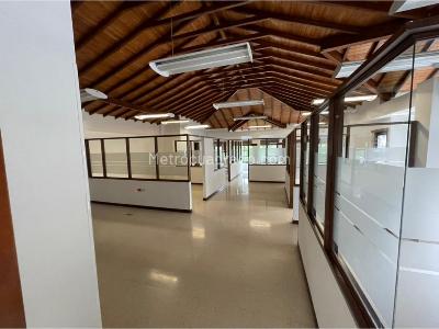 Casa de 5 alcobas en arriendo en La Aurora, Bucaramanga, 544 m² · foto 11 de 14