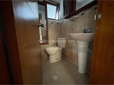 Casa de 5 alcobas en arriendo en La Aurora, Bucaramanga, 544 m² · foto 13 de 14