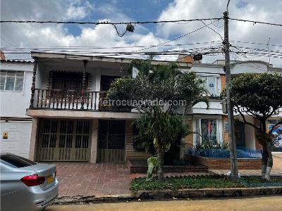 Casa de 4 alcobas en venta en Antiguo Campestre, Bucaramanga, 200 m² · foto 2 de 19