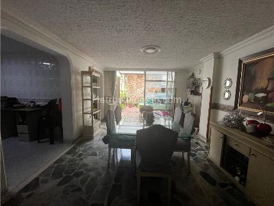 Casa de 4 alcobas en venta en Antiguo Campestre, Bucaramanga, 200 m² · foto 15 de 19