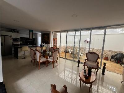 Casa de 4 alcobas en venta en Cacique, Bucaramanga, 214 m² · foto 6 de 20