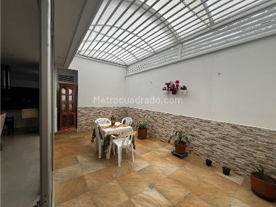 Casa de 4 alcobas en venta en Cacique, Bucaramanga, 214 m² · foto 13 de 20