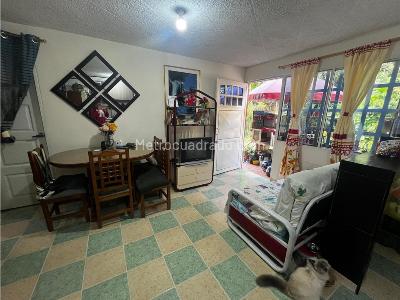 Apartamento de 2 alcobas en venta en Floridablanca, Floridablanca, 37 m² · foto 5 de 16