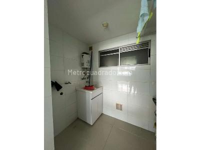 Apartamento de 2 alcobas en venta en Anillo Vial, Floridablanca, 86 m² · foto 6 de 20