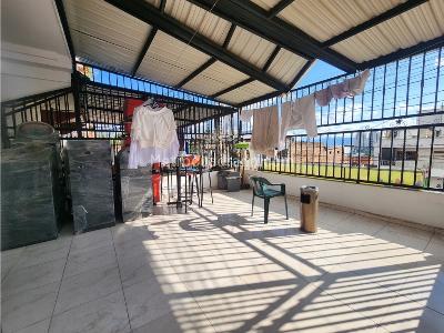 Apartamento de 5 alcobas en venta en Santa Ana, Floridablanca, 190 m² · foto 5 de 14