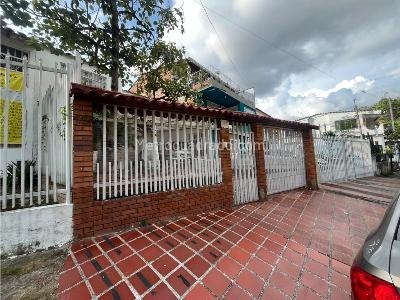 Casa de 4 alcobas en venta en Lagos 3, Floridablanca, 98 m² · foto 2 de 20