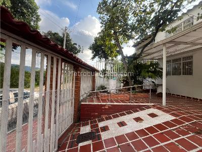 Casa de 4 alcobas en venta en Lagos 3, Floridablanca, 98 m² · foto 3 de 20