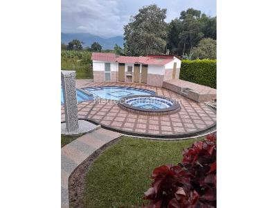 Casa de 3 alcobas en venta en Murillo, Armenia, 300 m² · foto 3 de 20