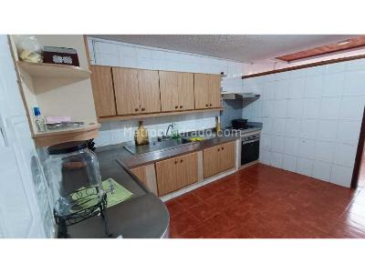 Casa de 5 alcobas en venta en Avenida Bolivar, Armenia, 315 m² · foto 5 de 20