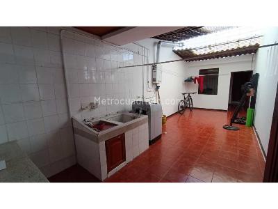 Casa de 5 alcobas en venta en Avenida Bolivar, Armenia, 315 m² · foto 7 de 20