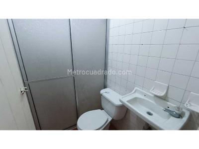 Casa de 5 alcobas en venta en Avenida Bolivar, Armenia, 315 m² · foto 9 de 20