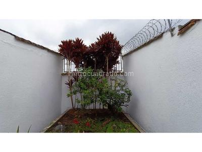Casa de 5 alcobas en venta en Avenida Bolivar, Armenia, 315 m² · foto 13 de 20