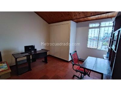 Casa de 5 alcobas en venta en Avenida Bolivar, Armenia, 315 m² · foto 17 de 20