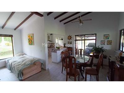 Casa de 3 alcobas en venta en Armenia, Armenia, 400 m² · foto 8 de 20