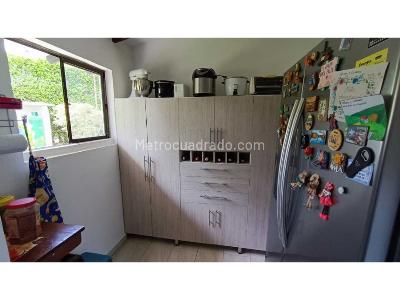 Casa de 3 alcobas en venta en Armenia, Armenia, 400 m² · foto 10 de 20