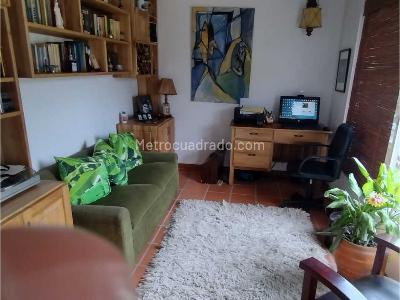 Casa de 3 alcobas en venta en Armenia, Armenia, 240 m² · foto 3 de 7
