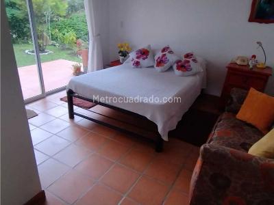 Casa de 3 alcobas en venta en Armenia, Armenia, 240 m² · foto 6 de 7