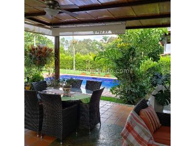 Casa de 3 alcobas en venta en Armenia, Armenia, 300 m² · foto 5 de 20