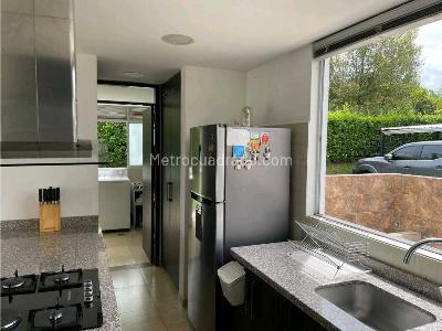 Casa de 5 alcobas en venta en Armenia, Armenia, 345 m² · foto 5 de 20