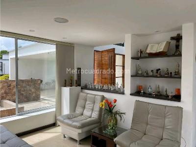 Casa de 5 alcobas en venta en Armenia, Armenia, 345 m² · foto 7 de 20