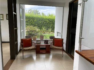 Casa de 5 alcobas en venta en Armenia, Armenia, 345 m² · foto 13 de 20