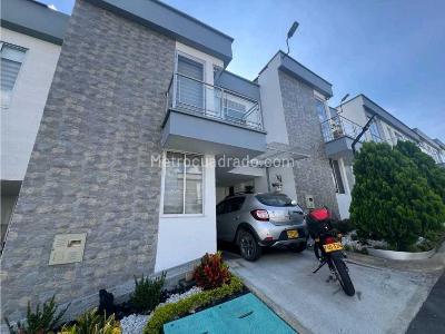 Casa de 3 alcobas en venta en Norte Av Centenario, Armenia, 128 m² · foto 9 de 9