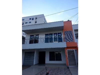 Casa en venta en El Recreo, Montería · foto 2 de 15