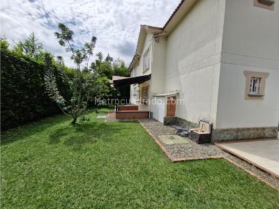 Casa de 5 alcobas en venta en Murillo, Armenia, 250 m² · foto 4 de 20