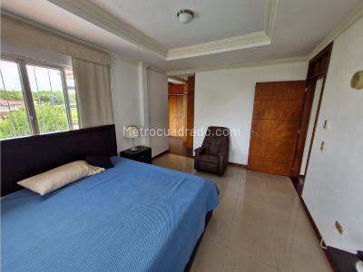 Casa de 5 alcobas en venta en Murillo, Armenia, 250 m² · foto 12 de 20