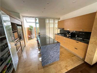 Apartamento en venta en Armenia, Armenia · foto 3 de 11