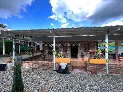 Casa de 4 alcobas en venta en Zona Campestre, Armenia, 1000 m² · foto 4 de 20