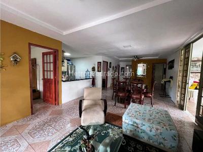 Casa de 4 alcobas en venta en Zona Campestre, Armenia, 1000 m² · foto 5 de 20