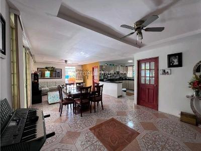 Casa de 4 alcobas en venta en Zona Campestre, Armenia, 1000 m² · foto 8 de 20