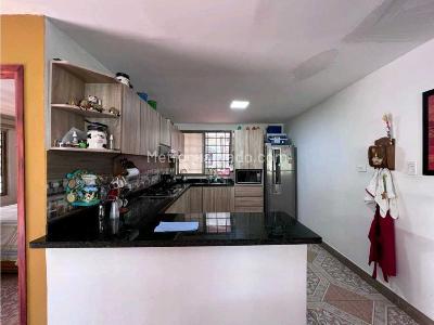 Casa de 4 alcobas en venta en Zona Campestre, Armenia, 1000 m² · foto 12 de 20