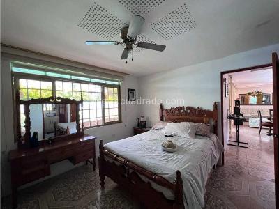 Casa de 4 alcobas en venta en Zona Campestre, Armenia, 1000 m² · foto 15 de 20