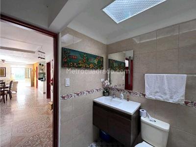 Casa de 4 alcobas en venta en Zona Campestre, Armenia, 1000 m² · foto 19 de 20