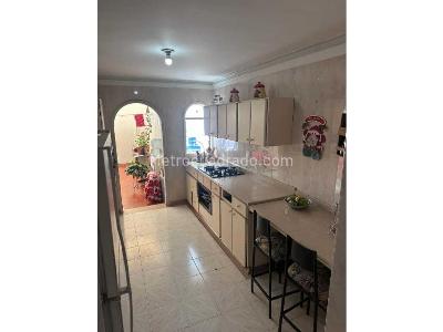 Casa de 4 alcobas en venta en Armenia, Armenia, 400 m² · foto 14 de 15