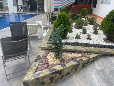 Casa de 5 alcobas en venta en Via Al Aeropuerto, Armenia, 234 m² · foto 4 de 20