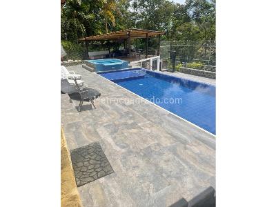 Casa de 5 alcobas en venta en Via Al Aeropuerto, Armenia, 234 m² · foto 5 de 20