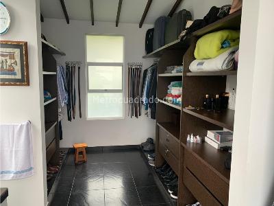 Casa de 5 alcobas en venta en Via Al Aeropuerto, Armenia, 234 m² · foto 17 de 20