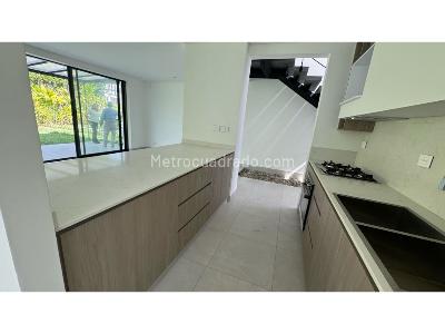 Casa de 3 alcobas en venta en El Caimo, Armenia, 181 m² · foto 3 de 20