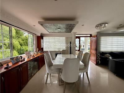 Casa de 4 alcobas en venta en Avenida 19 Al Norte, Armenia, 350 m² · foto 3 de 14