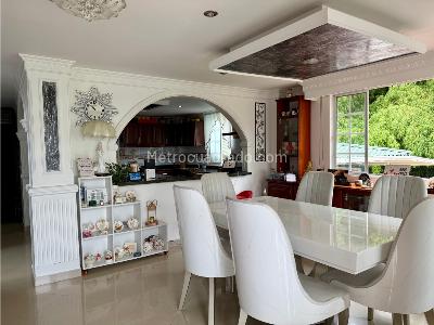 Casa de 4 alcobas en venta en Avenida 19 Al Norte, Armenia, 350 m² · foto 4 de 14