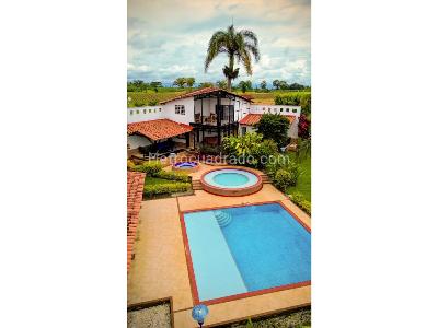 Casa de 5 alcobas en venta en Murillo, Armenia, 750 m² · foto 3 de 20