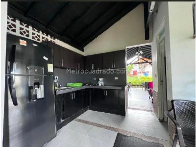 Casa de 5 alcobas en venta en Murillo, Armenia, 750 m² · foto 12 de 20