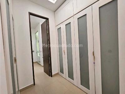 Casa de 4 alcobas en venta en El Caimo, Armenia, 230 m² · foto 18 de 20