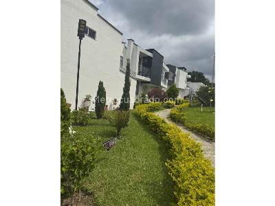 Casa de 3 alcobas en venta en Avenida Bolivar, Armenia, 112 m² · foto 16 de 20