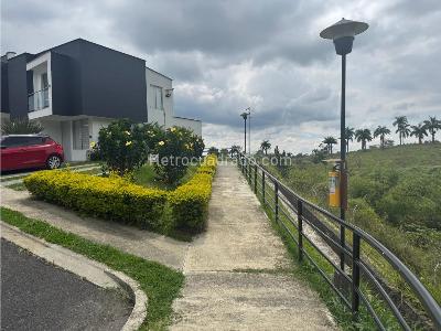 Casa de 3 alcobas en venta en Avenida Bolivar, Armenia, 112 m² · foto 17 de 20