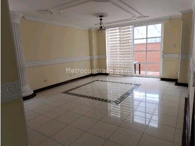 Casa de 4 alcobas en venta en La Castellana, Armenia, 200 m² · foto 5 de 8